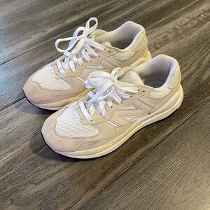 New Balance Women's Athletic Shoes in Cream and White